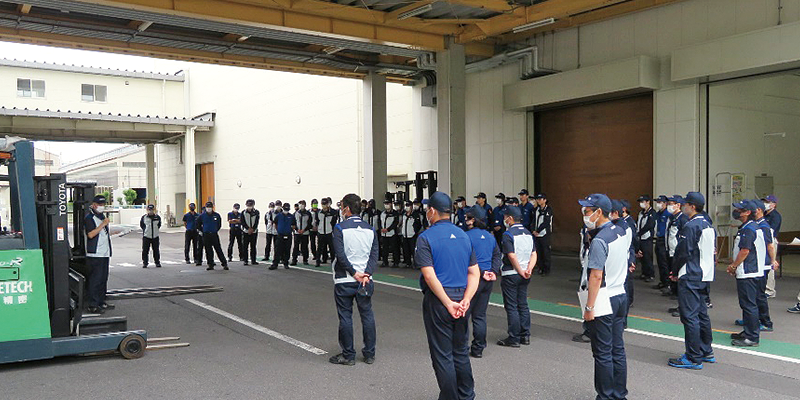 Training for safely operating/driving forklifts