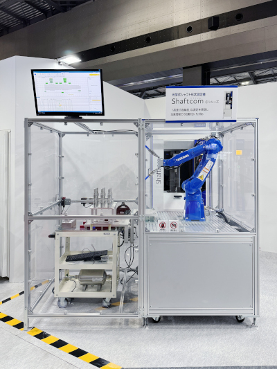 Automated/Labor-saving Measurement Solution Shaftcom C series + Industrial Robot